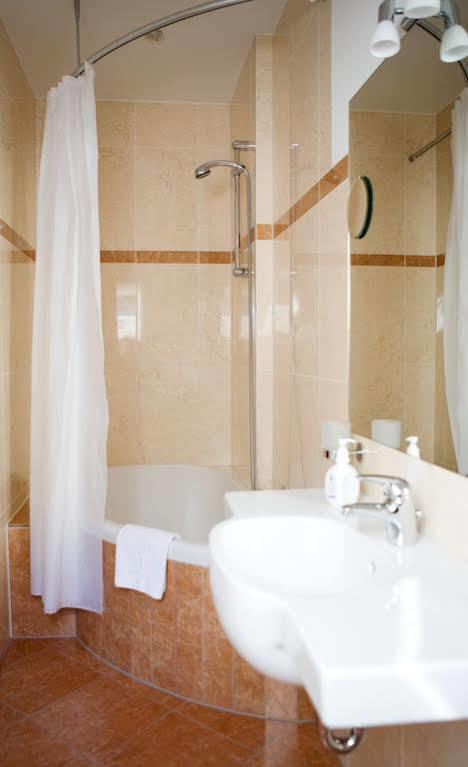Flair Hotel Hochspessart Heigenbruecken Esterno foto